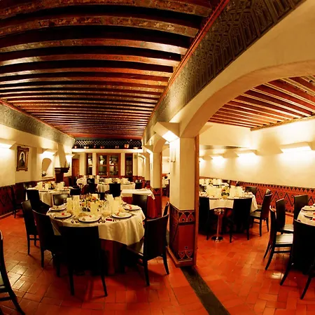 La Casa Mudejar Сеговия
