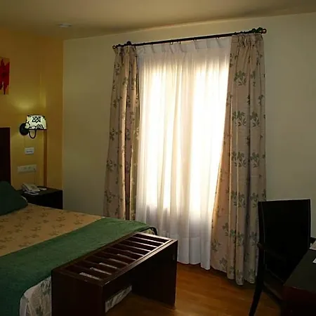 Hotel La Casa Mudejar 3*