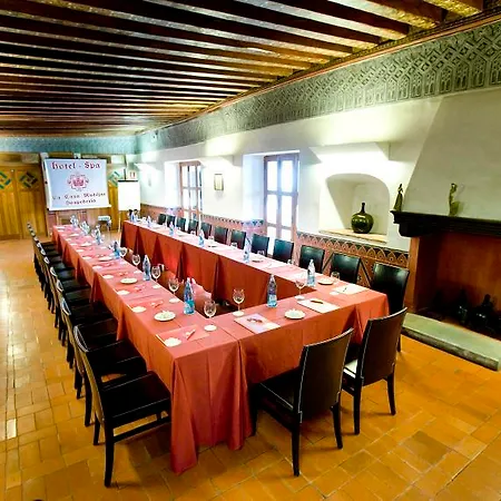Hotel La Casa Mudejar 3*